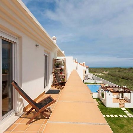 Casa Baleia - Praia E Piscina - 10 Pessoas Ferrel  Buitenkant foto